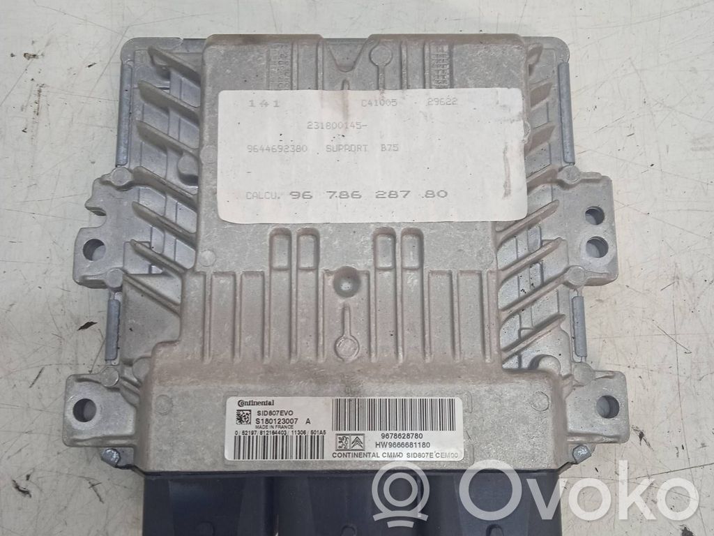 Unidad de control/módulo del motor   9678628780