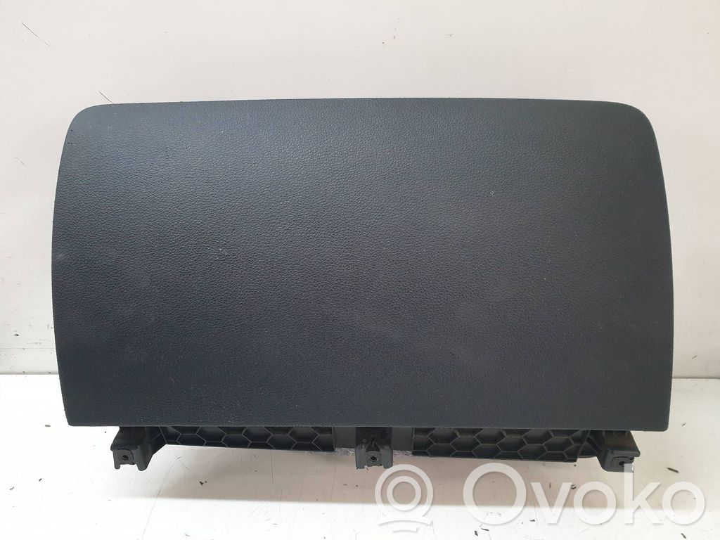 Guantera   4L1857035E
