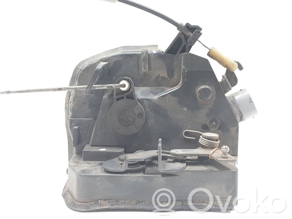 Front door lock   1K0400111,51218402540