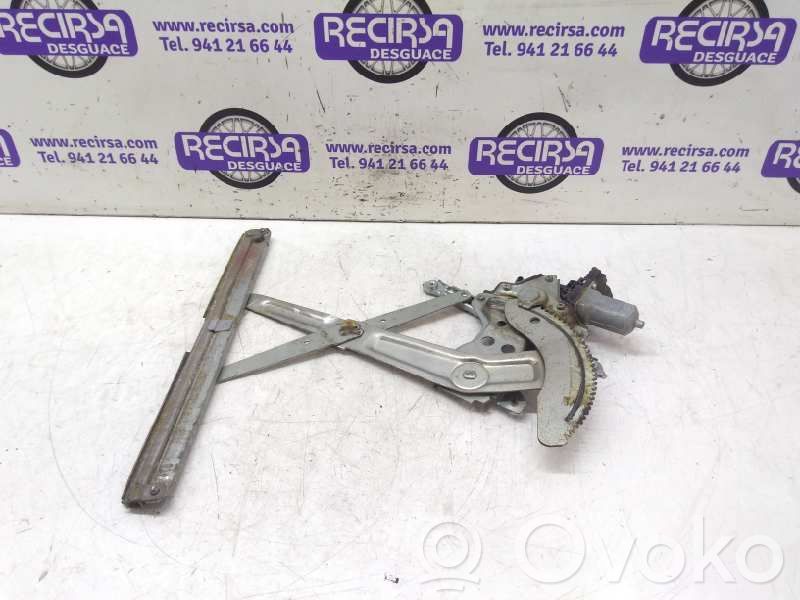 Regulador manual de la ventanilla delantera