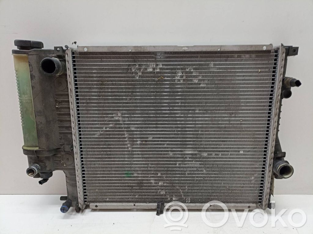 BMW 5 E39 Radiator lichid răcire 