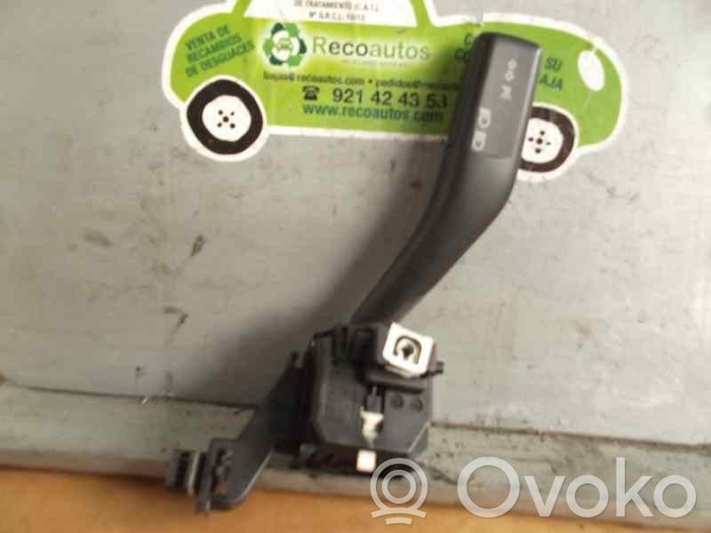 Volkswagen Caddy Mittariston valaistuksen säätökytkin 