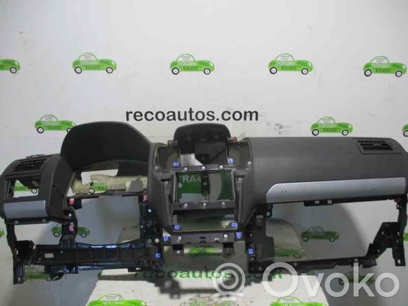 Opel Zafira B Bord