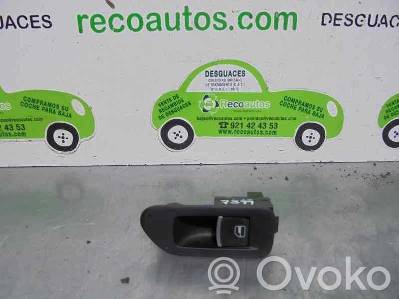 Volkswagen Golf SportWagen Comutator comandă geamuri electrice 