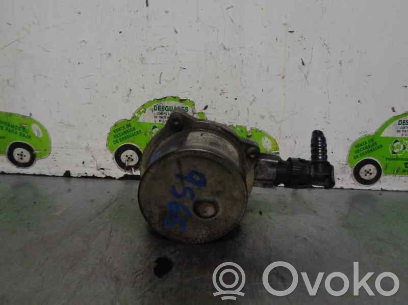 Renault Clio II Pompa podciśnienia / Vacum 