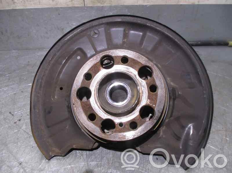Mercedes-Benz C W204 Fuso a snodo con mozzo ruota posteriore