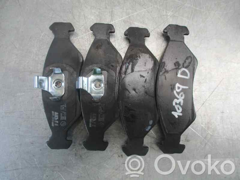 Lancia Y10 Plaquettes de frein avant 