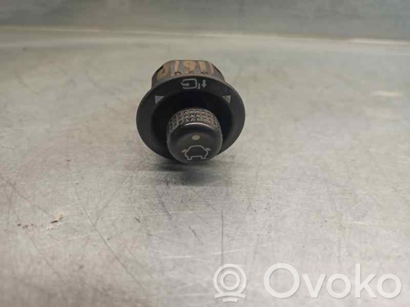 Ford Fiesta Interruptor del espejo lateral 