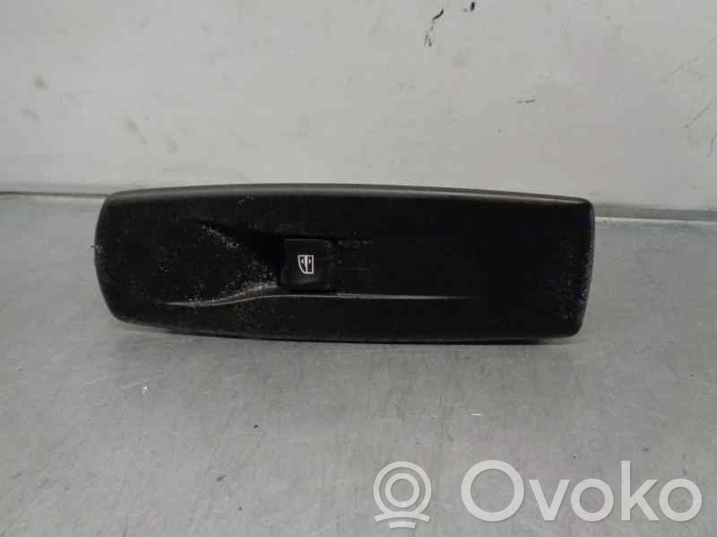 Renault Megane III Interrupteur commade lève-vitre 