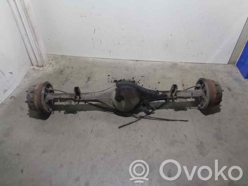 Nissan Trade Hinterachsträger mit Reduzierstück 