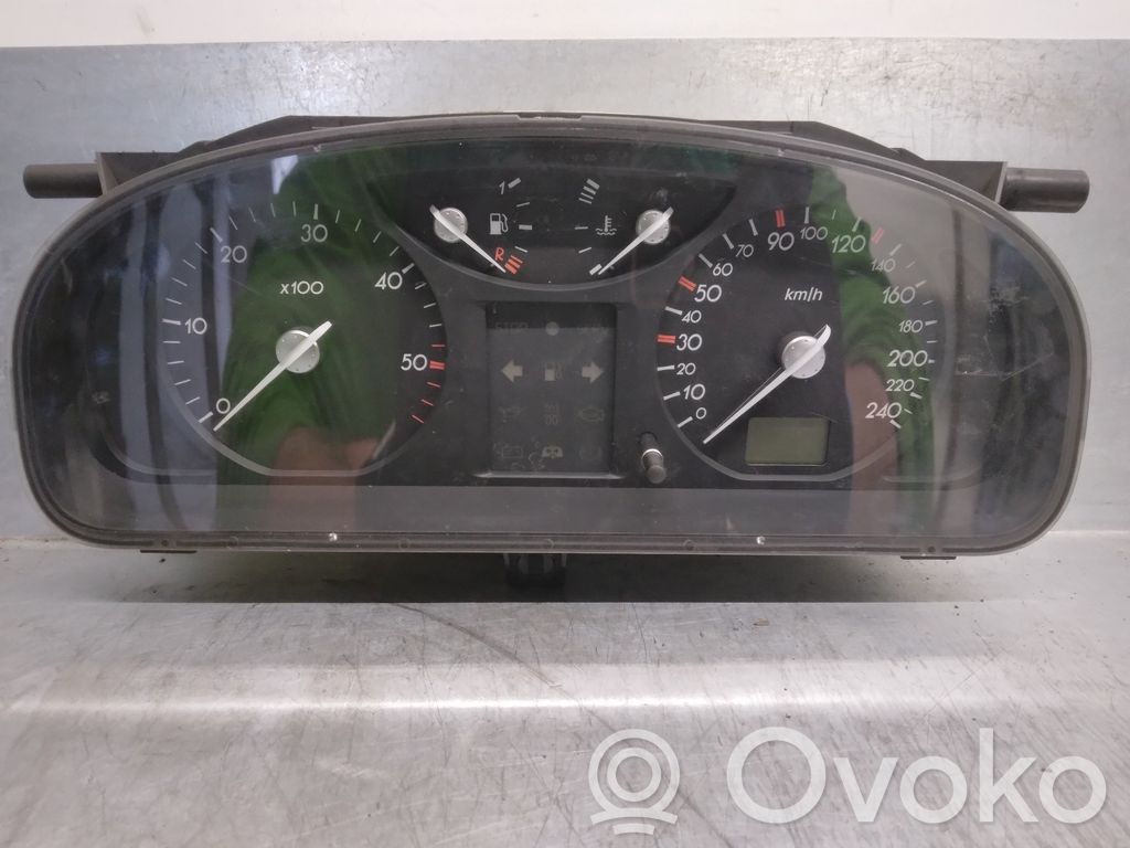 Renault Laguna II Nopeusmittari (mittaristo) 