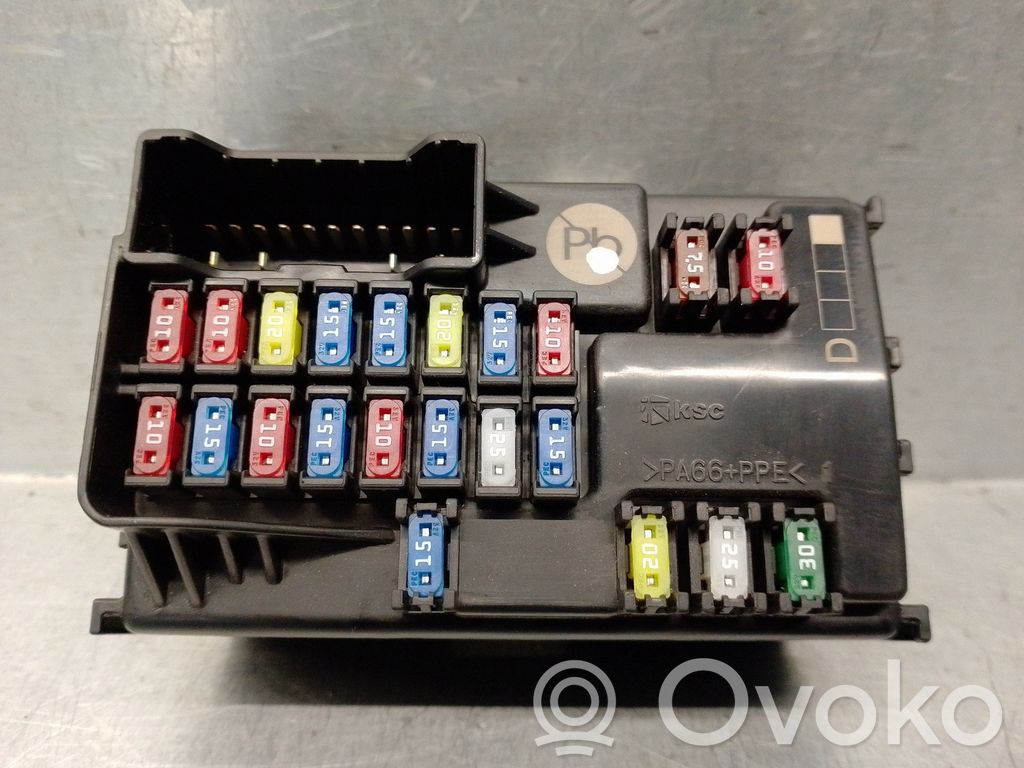 Hyundai i30 Fuse box set 