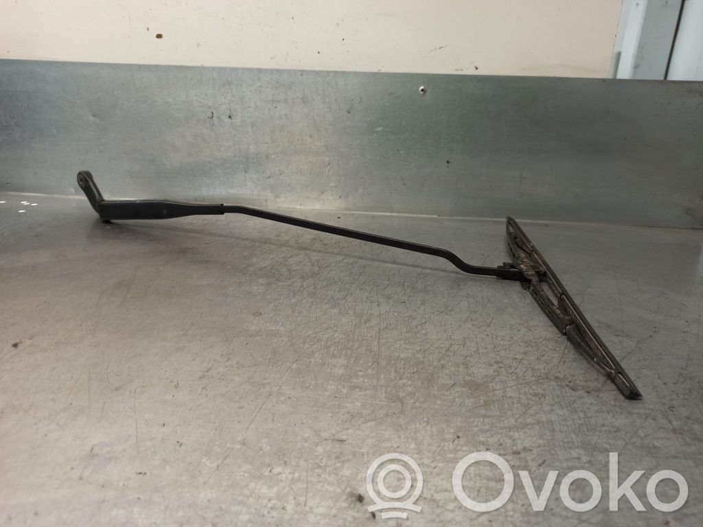 Citroen Xantia Etupyyhkimen sulan varsi 
