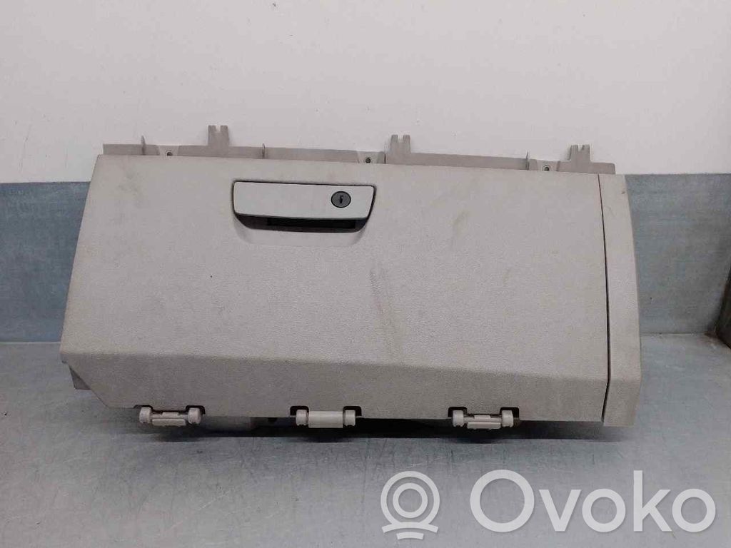 Chrysler Grand Voyager V Handschuhfach 