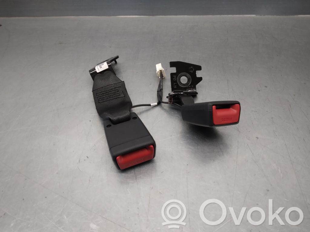 KIA Xceed Rear seatbelt buckle 