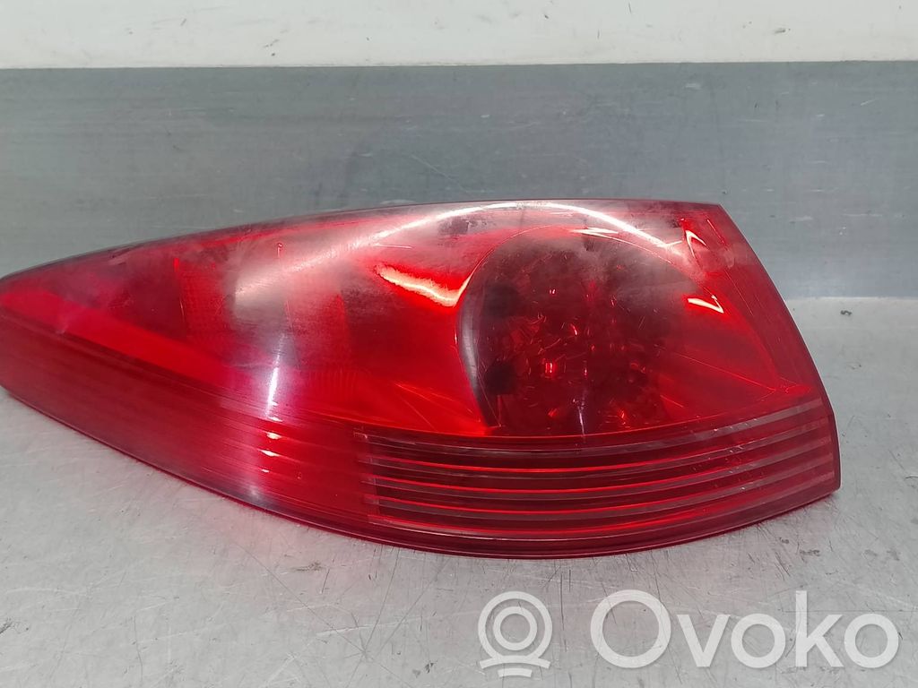 Peugeot 607 Lampa tylna 
