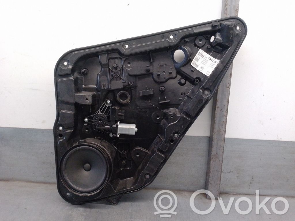 Mercedes-Benz A W176 Regulador de puerta trasera con motor