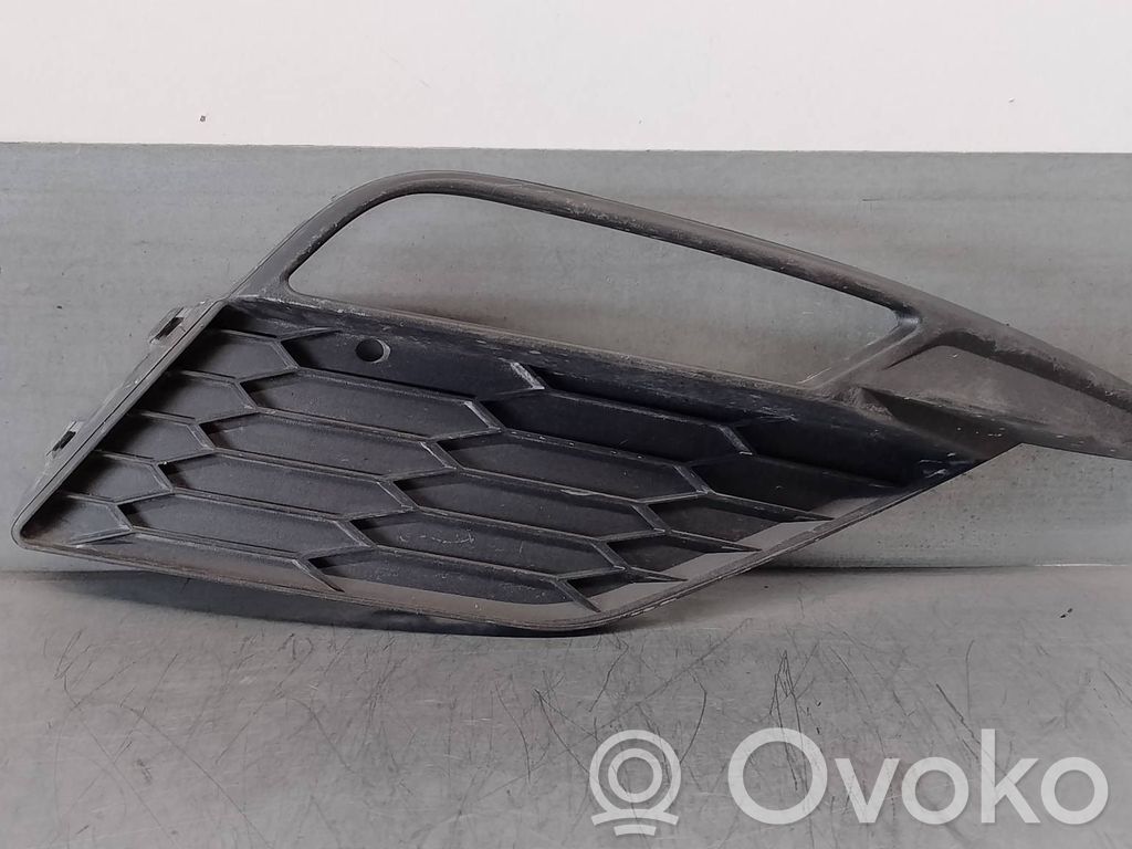 Seat Leon (5F) Grilă aripă 