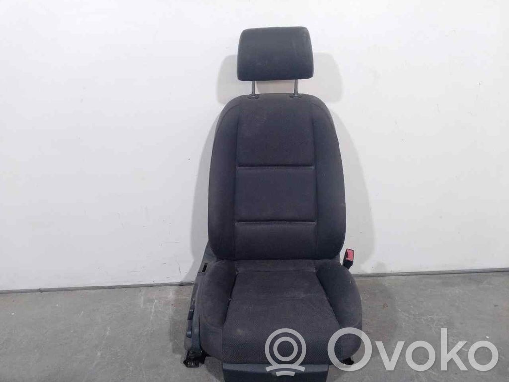Audi A4 Allroad Etumatkustajan istuin 