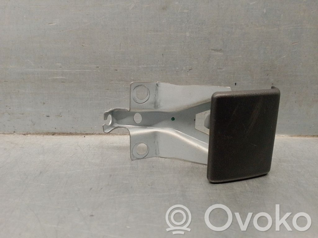 Infiniti FX Tie down hook / loop 