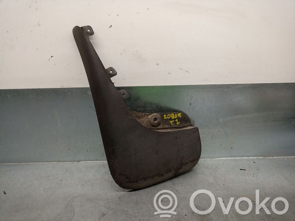 Ford Focus Kynnyksen/sivuhelman lista