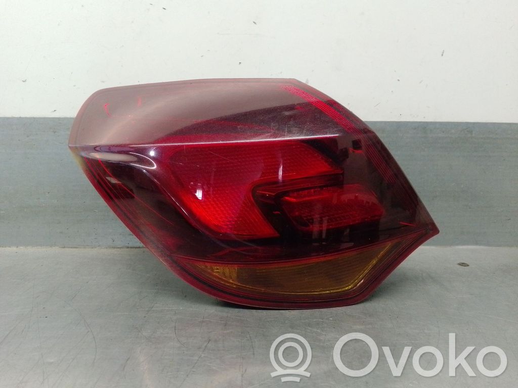 Opel Astra H Lampa tylna 