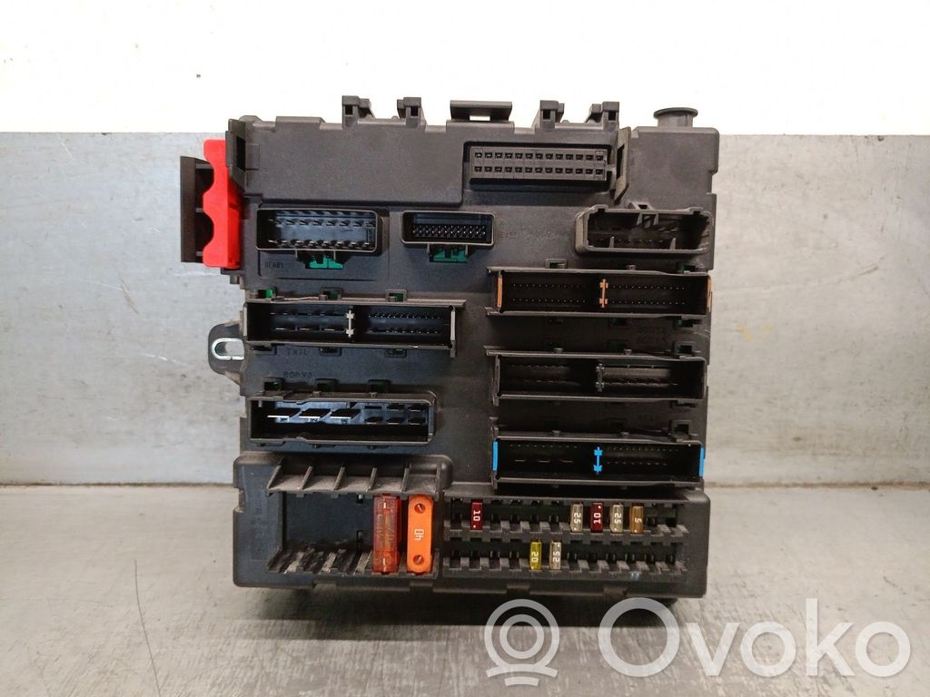 Opel Vectra C Fuse box set 