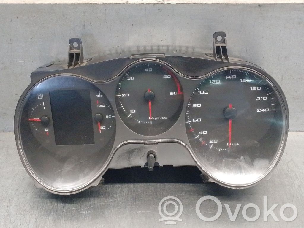 Seat Leon (1P) Nopeusmittari (mittaristo) 