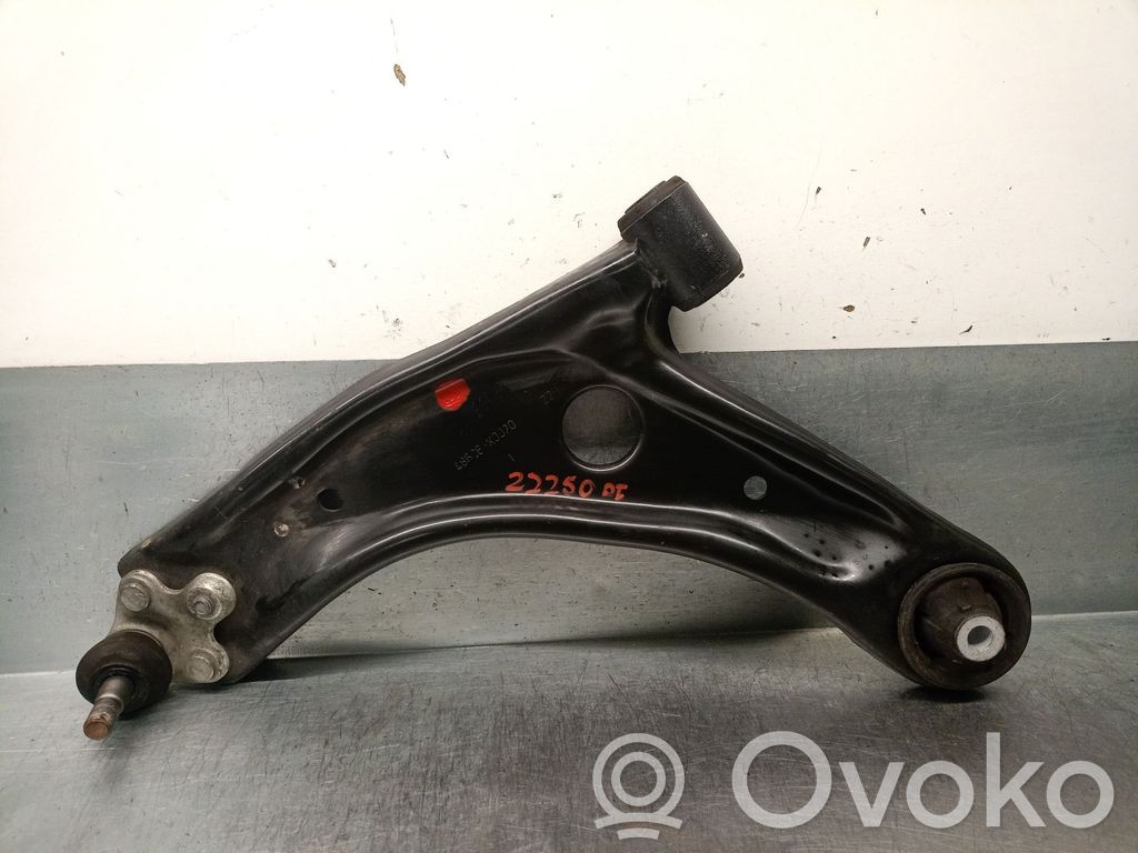 Toyota Yaris XP210 Querlenker vorne