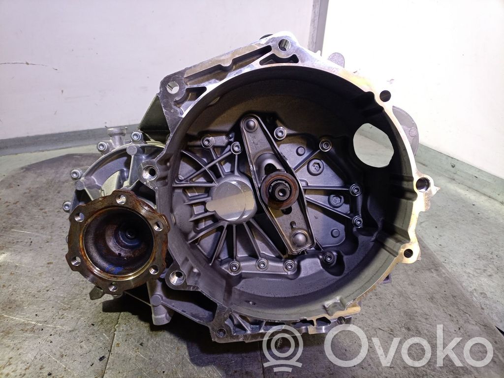 Volkswagen Taigo Manual 5 speed gearbox