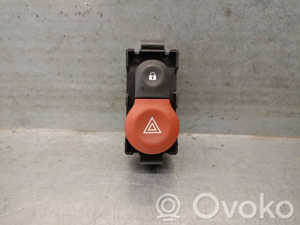 Smart ForTwo III C453 Comutator lumini pericol 
