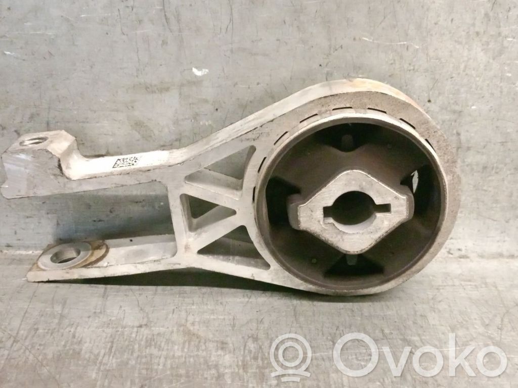 Fiat 500E Moottorin kiinnikekorvake 