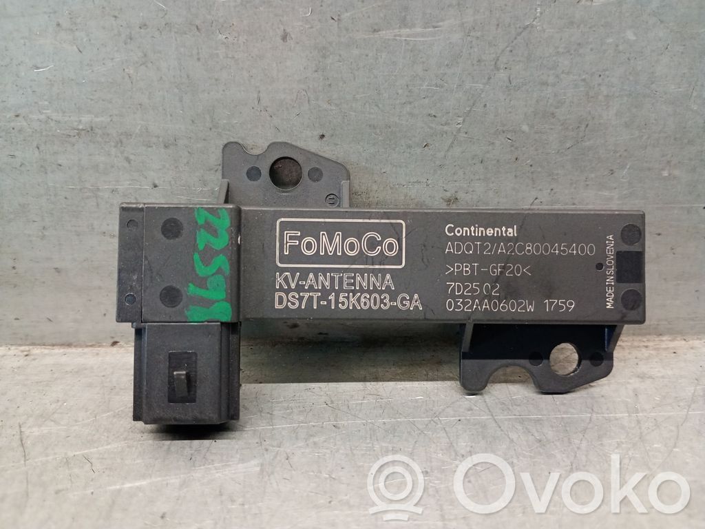 Ford Kuga II Antena radiowa 