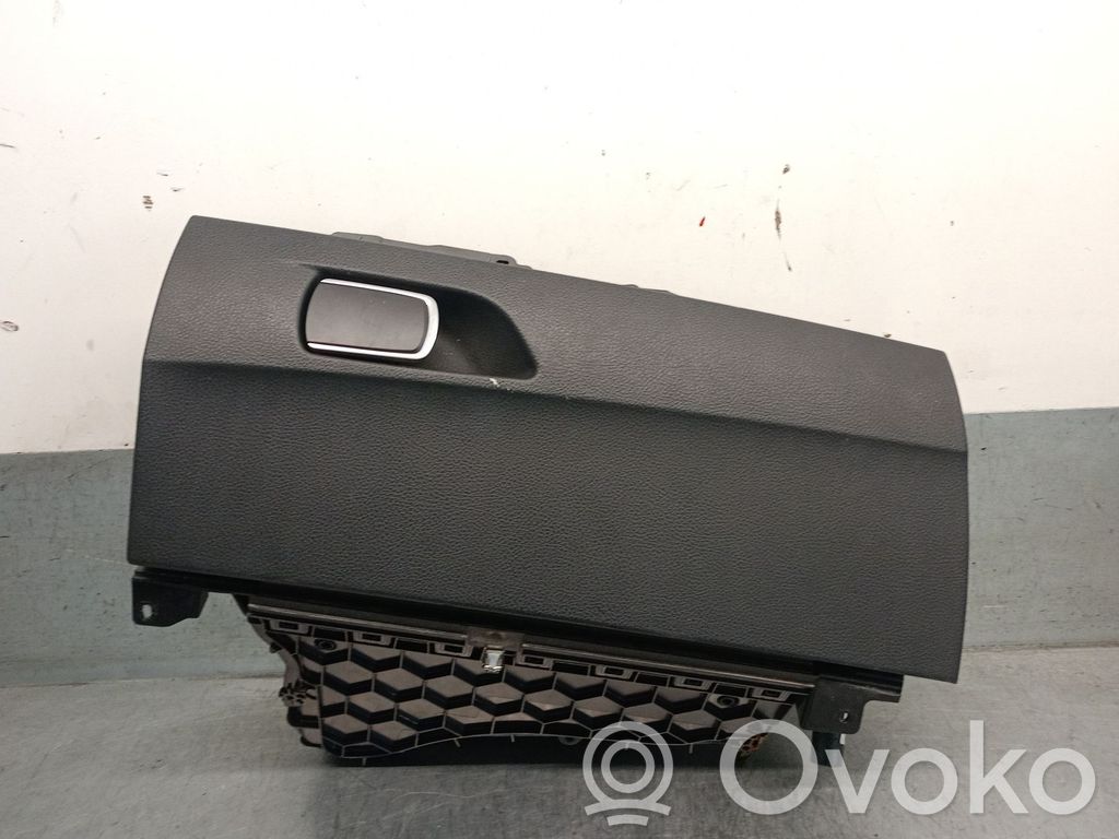 BMW 1 F20 F21 Handschuhfach
