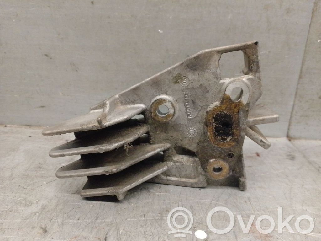 Dacia Sandero II Dzinēja spilvens 
