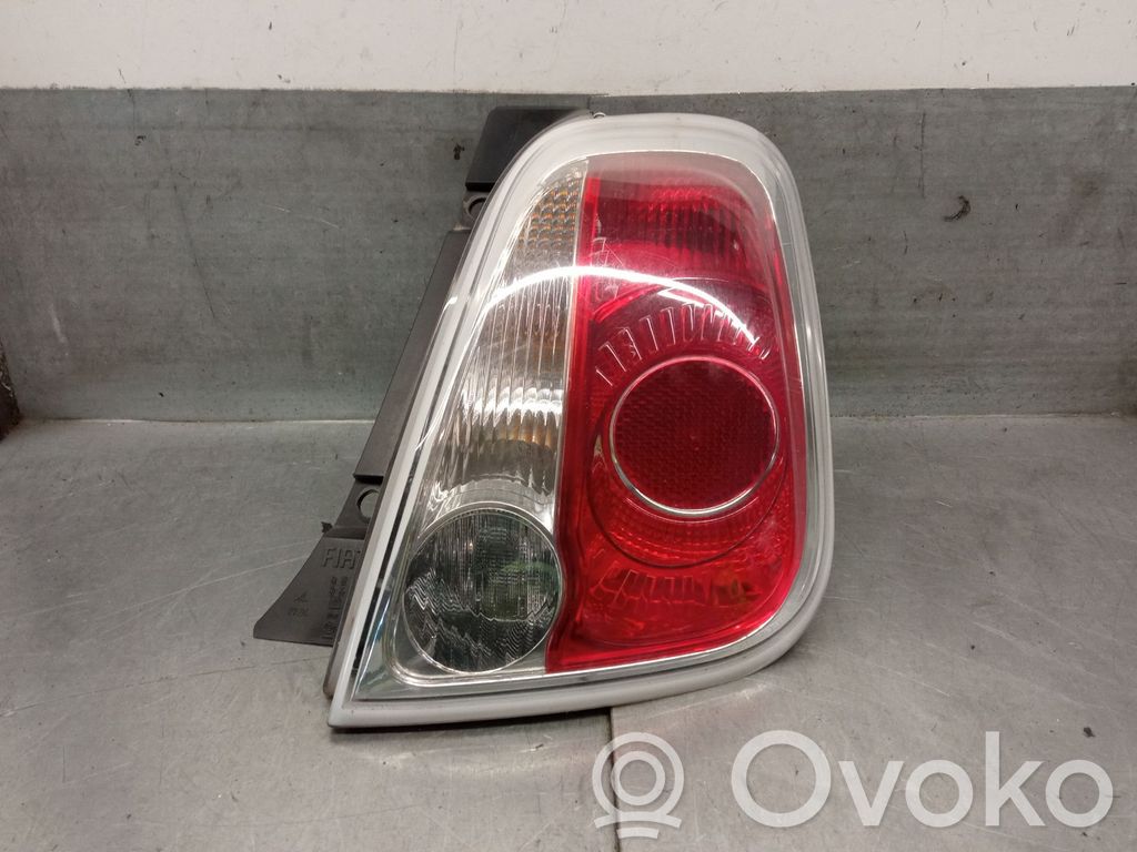 Fiat 500 Lampa tylna 