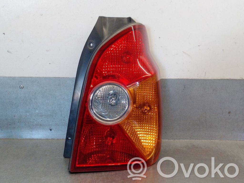 Hyundai Terracan Lampă spate în caroserie 