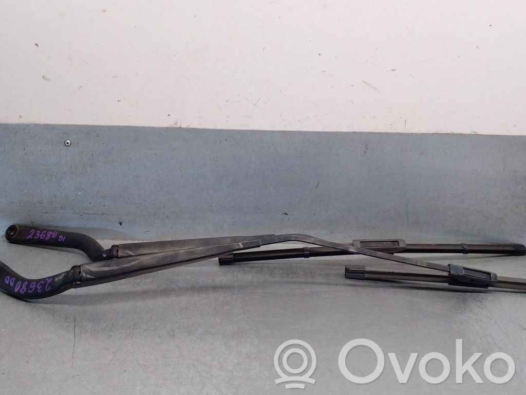 Renault Twingo III Wischerarm vorne