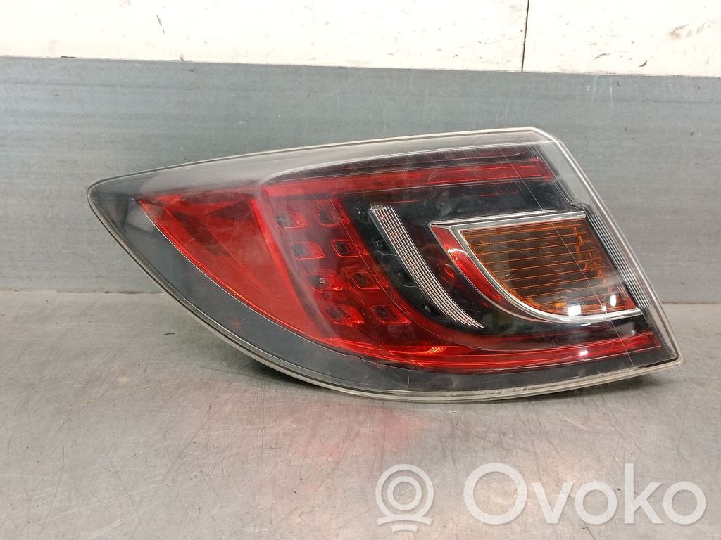 Mazda 6 Aizmugurējais lukturis virsbūvē 
