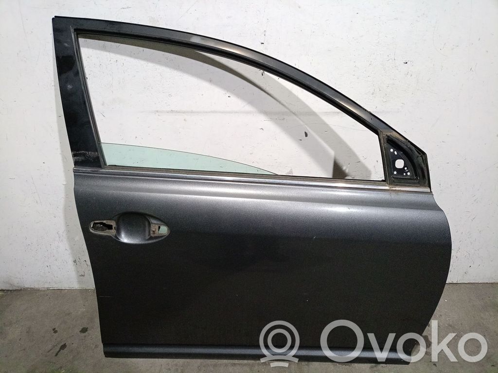 Toyota Avensis T250 Etuovi