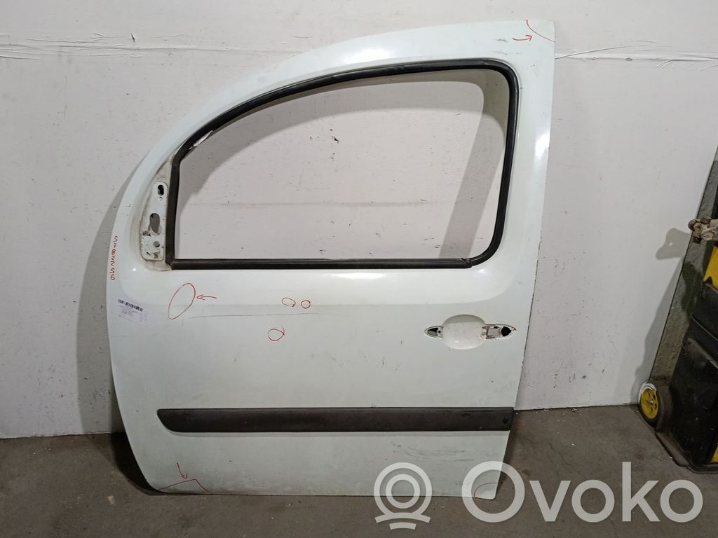 Renault Kangoo II Puerta delantera 