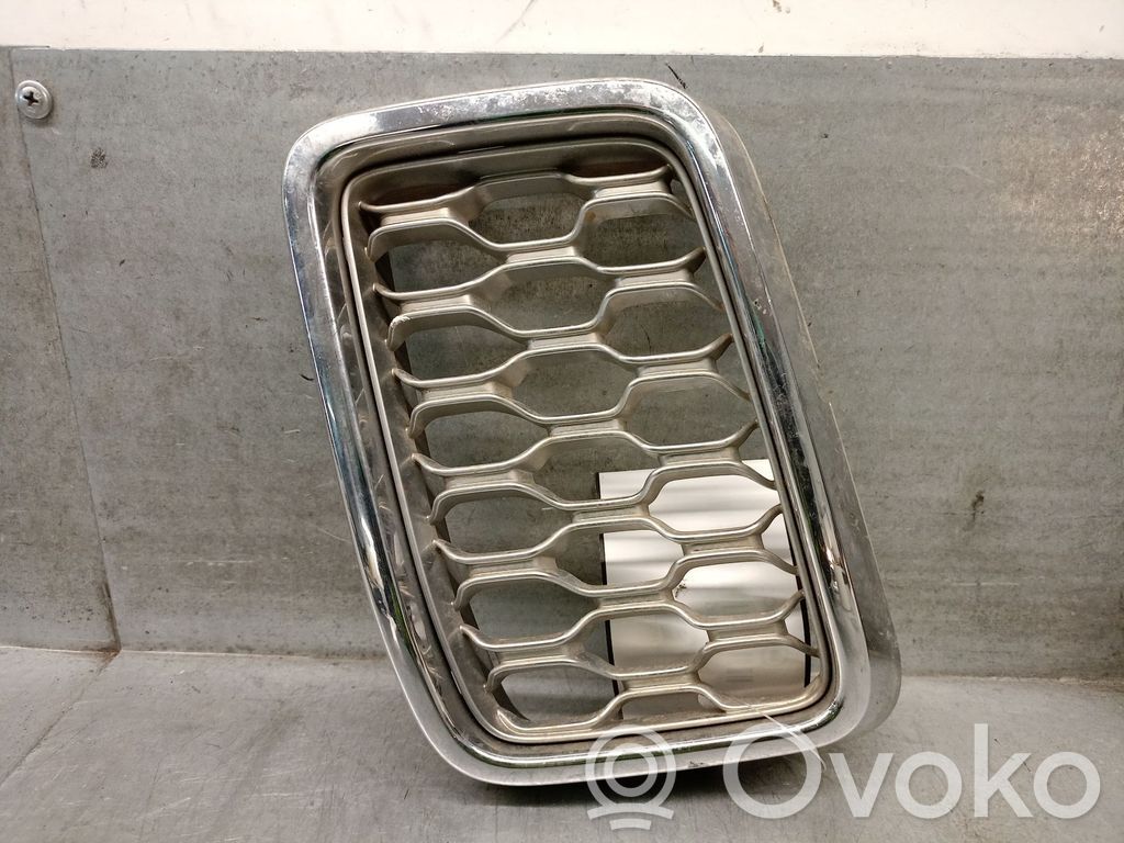 Jeep Grand Cherokee Atrapa chłodnicy / Grill