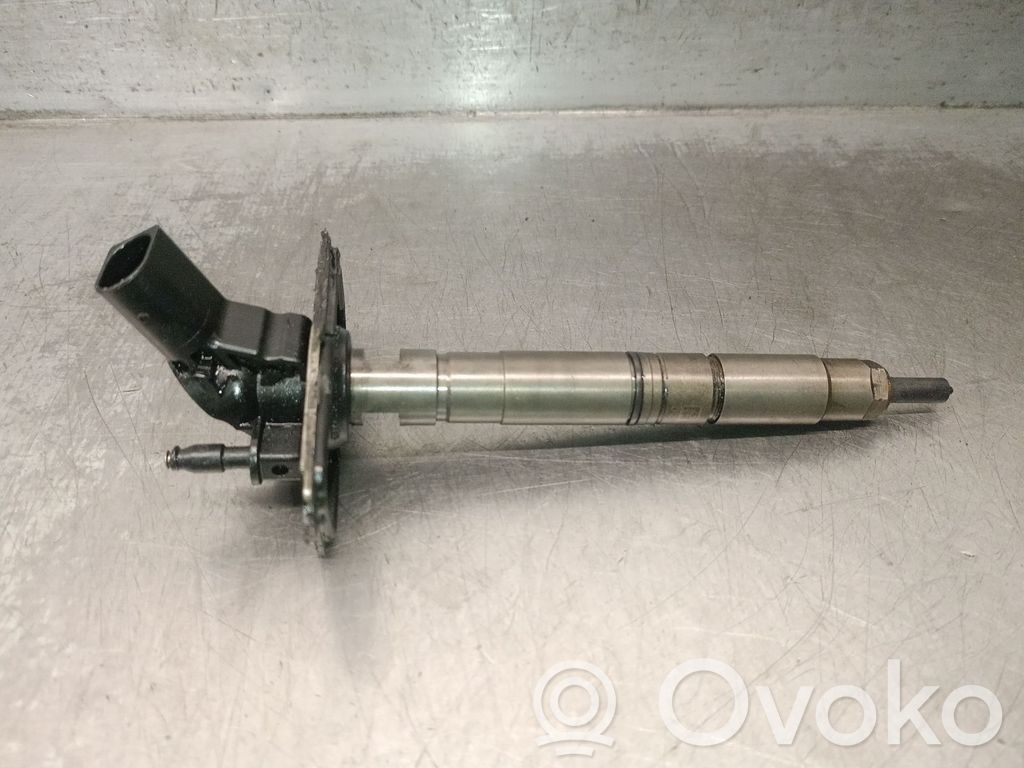 Audi A6 S6 C6 4F Polttoainesuutin 