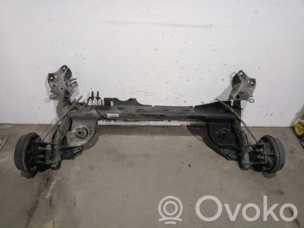 Renault Clio IV Hinterachsträger mit Reduzierstück