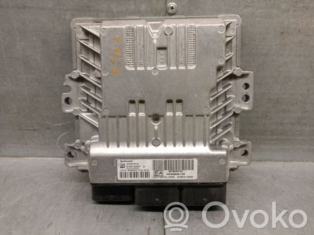 Citroen C4 Aircross Variklio valdymo blokas 