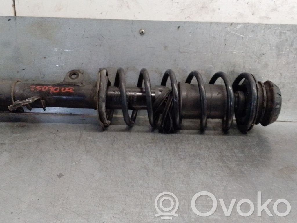 Nissan Micra C+C Ammortizzatore anteriore con molla elicoidale 