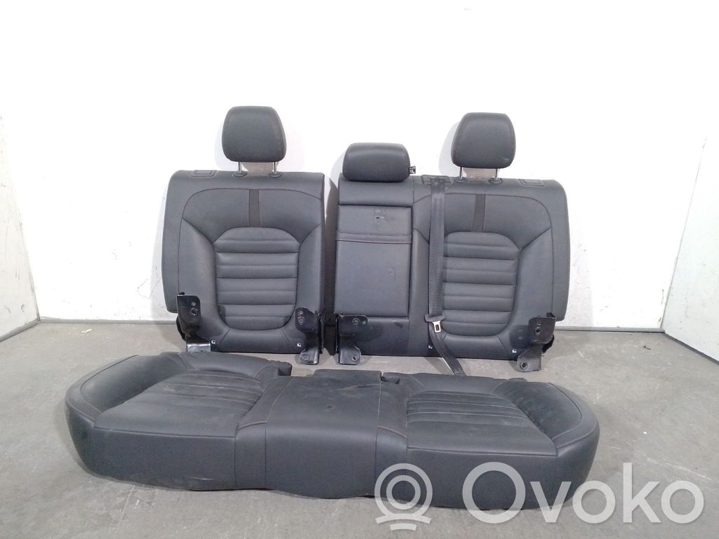 MG HS Asiento trasero