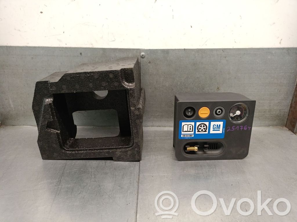 Opel Corsa D 18 Zoll Leichtmetallrad Alufelge 