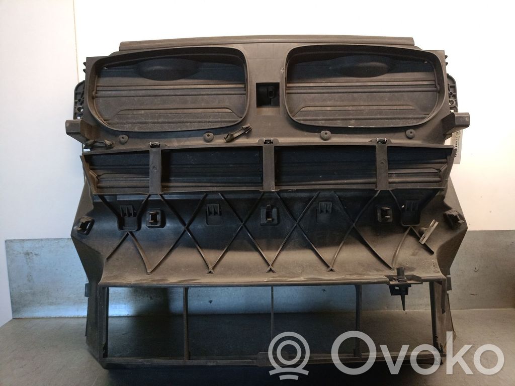 BMW X6 M Front grill