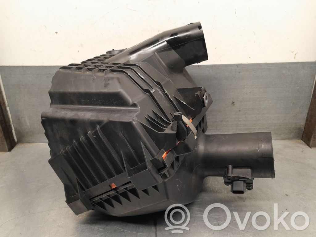 Renault Trafic III (X82) Air filter box 
